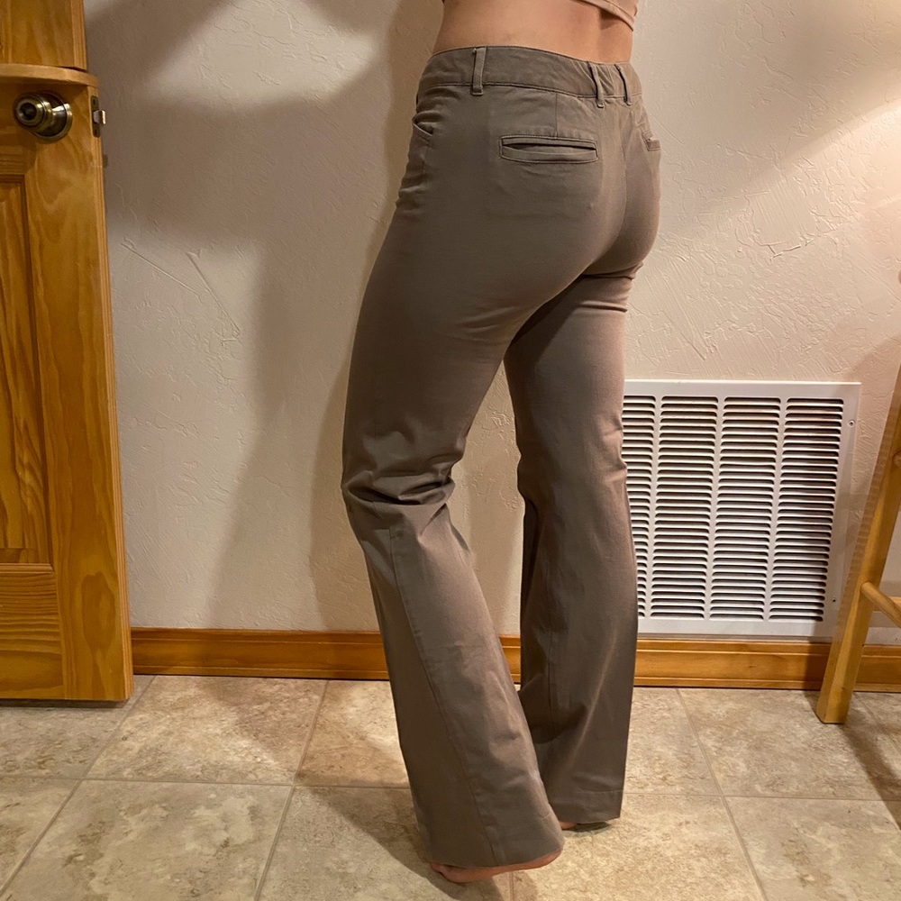 Eddie Bauer “Shaw Fit” business casual slacks in size 4. WFH, no longer needed.